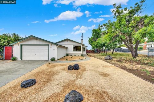 141 Anderson St, Vallejo, CA, 94589-2004 | Card Image