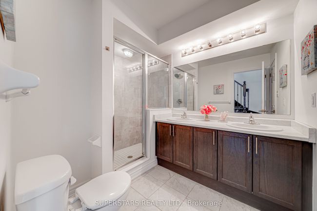 1916 Donald Cousens Pky, House attached with 3 bedrooms, 4 bathrooms and 1 parking in Markham ON | Image 22