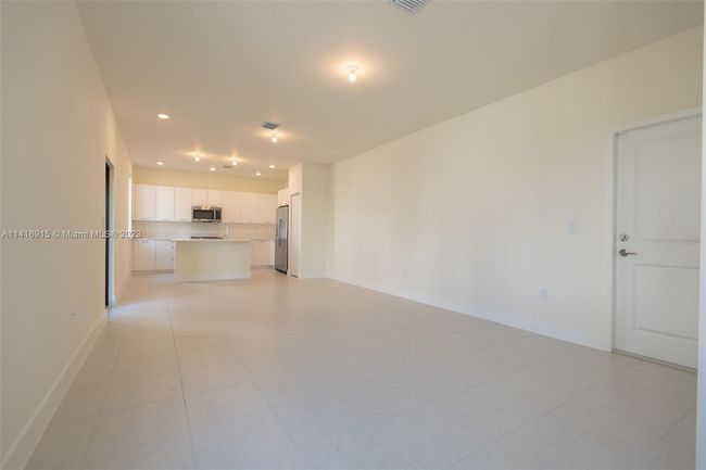 0 - 4263 Nw 83rd Ave, Townhouse with 3 bedrooms, 2 bathrooms and null parking in Doral FL | Image 3