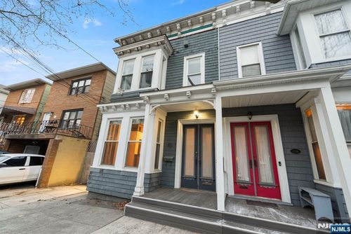340 Ogden Avenue, Jersey City, NJ, 07307 | Card Image