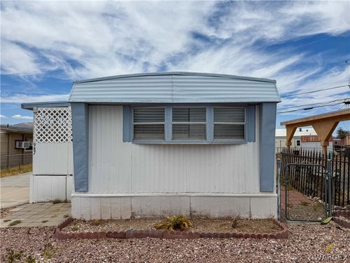 987 Harbor Dr, Bullhead City, AZ, 86442-5103 | Card Image