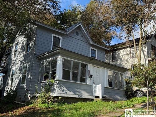 11 Bowen St, Jamestown, NY, 14701-3701 | Card Image
