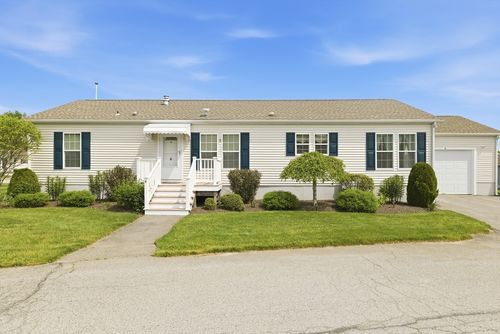 4 Fairway Dr, Brockton, MA, 02301-8003 | Card Image