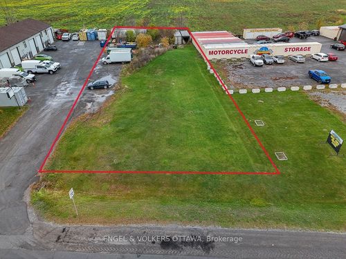 3827 Mcbean St, Richmond, ON, K0A2Z0 | Card Image