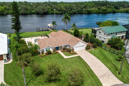 2110 Sebastian Ct, ALVA, FL, 33920-3824 | Card Image