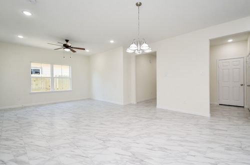 2815 Pine Estate Ln, Houston, TX, 77014-2947 | Card Image