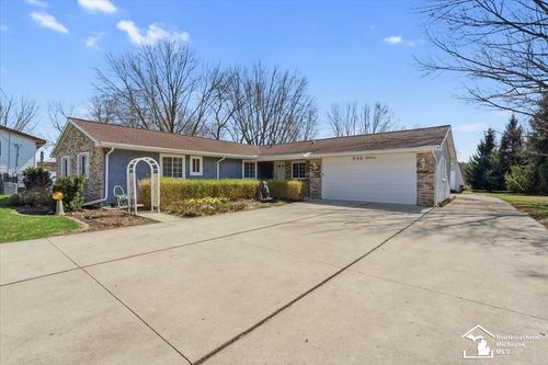 348 Bellers Ct, Ypsilanti, MI, 48198-3000 | Card Image