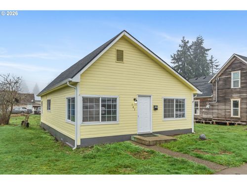 107 N 2nd St, Pe Ell, WA, 98572-9735 | Card Image