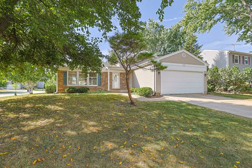 1901 Kingsley Dr, Schaumburg, IL, 60194-2650 | Card Image