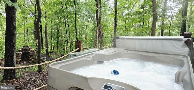 326 Preacher Ln, House other with 1 bedrooms, 1 bathrooms and null parking in Great Cacapon WV | Image 18
