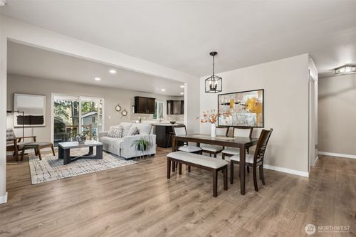 320 E Road Of Tralee, Shelton, WA, 98584-7596 | Card Image