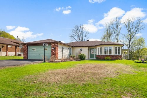 13 Harris Cres, Beachburg, ON, K0J1C0 | Card Image