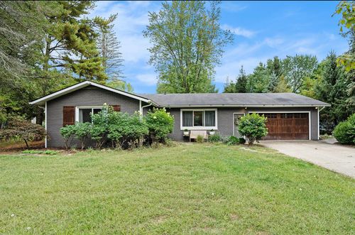 10510 Kissman Dr, Union Pier, MI, 49129-9323 | Card Image