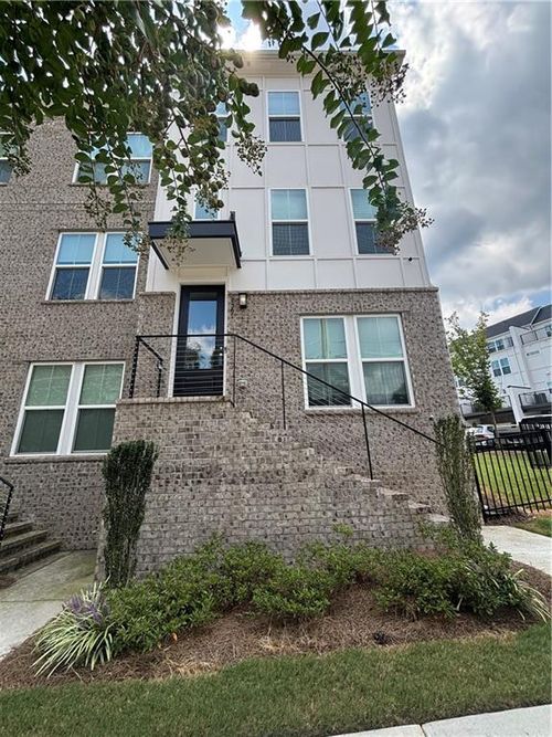 2551 Astaire Ct Nw, Atlanta, GA, 30318-1221 | Card Image