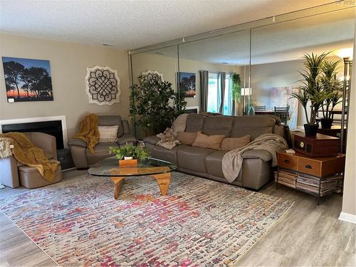 c-av-912 C Avenue, Virginia Beach, VA, 23451 | Card Image