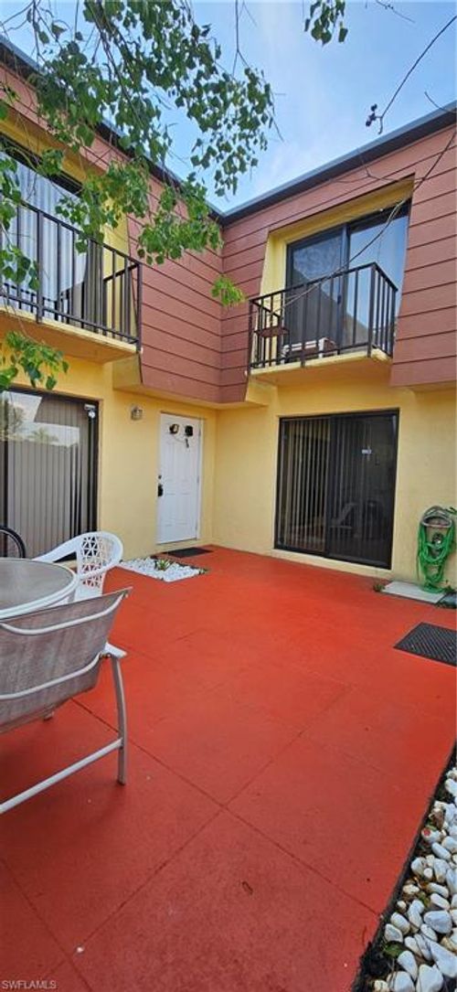 1-1532 Park Meadows Dr, FORT MYERS, FL, 33907-4613 | Card Image