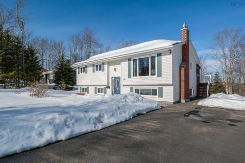 39 Franklyn Dr, Beaver Bank, NS, B4G1A4 | Card Image