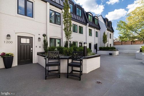 1202 Potomac St Nw, WASHINGTON, DC, 20007-3211 | Card Image