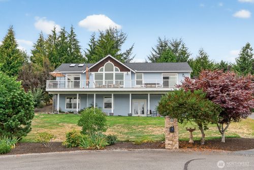 14 Zermatt Ct, Camano Island, WA, 98282-8359 | Card Image