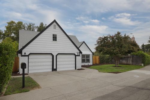 4045 Grover Ct, Carmichael, CA, 95608-8900 | Card Image