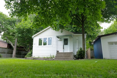 5097 Ontario Ave, Niagara Falls, ON, L2E3R7 | Card Image