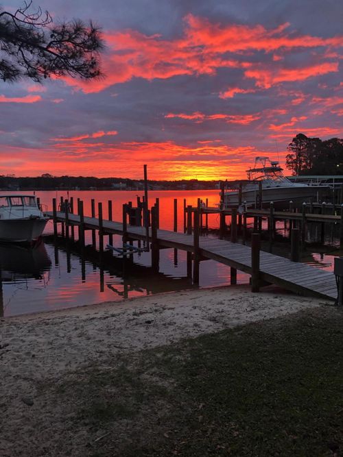 68 N John Sims Pkwy, Valparaiso, FL, 32580-1051 | Card Image