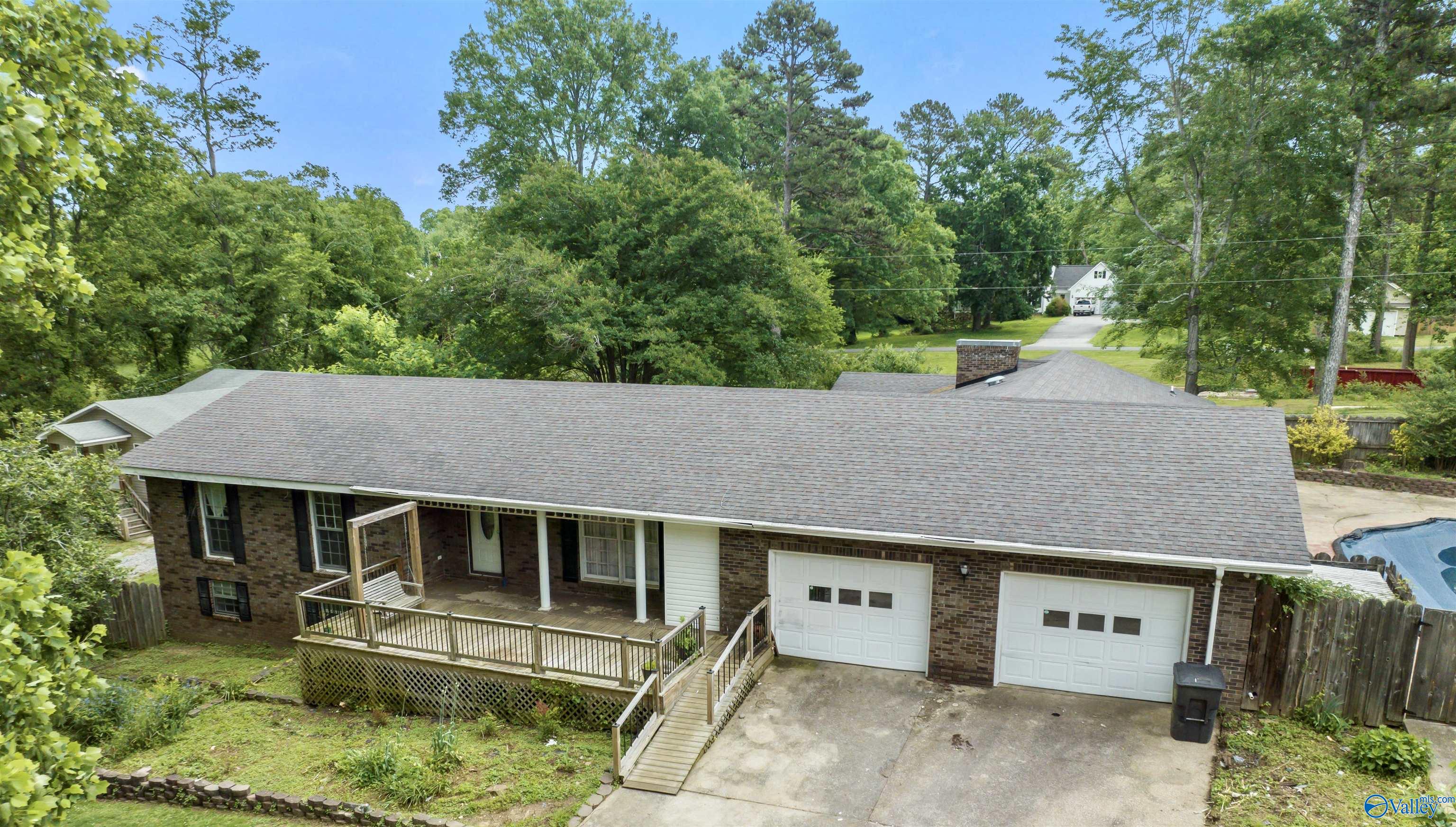 136 3rd Avenue W, For Sale in Grant Zoocasa