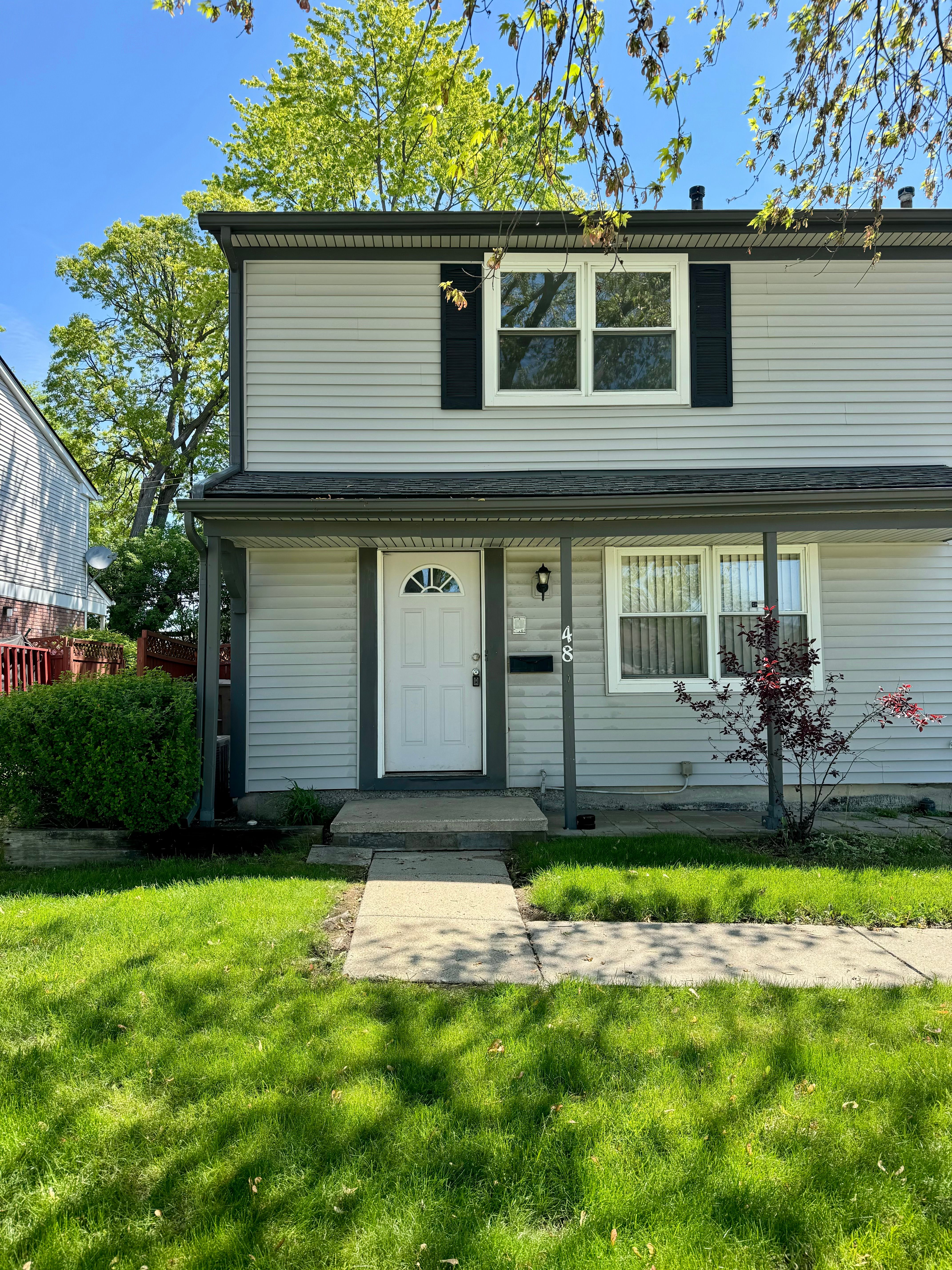 Beechwoode Ln, Pontiac, MI 48340