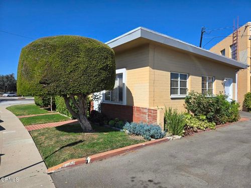 133 Deodar Ave, Oxnard, CA, 93030-4926 | Card Image