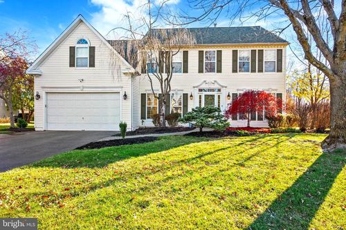 27 Donovan Rd, Pennington, NJ, 08534-5127 | Card Image