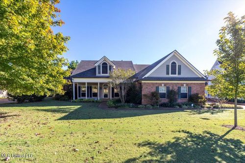 7906 Kirkwood Cv, Olive Branch, MS, 38654-1741 | Card Image