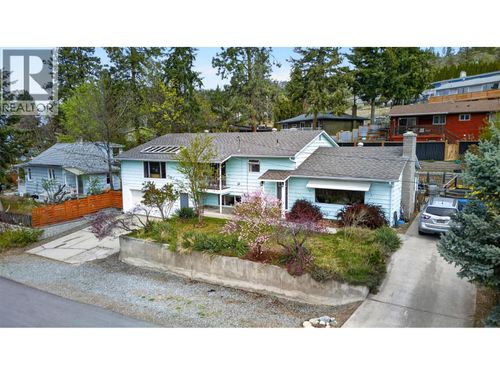 716 Mosley Place, Okanagan Falls, BC, V0H1R0 | Card Image