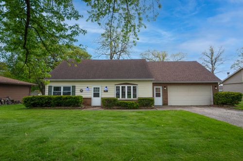 2611 Crowsnest Drive, Hobart, IN, 46342 | Card Image