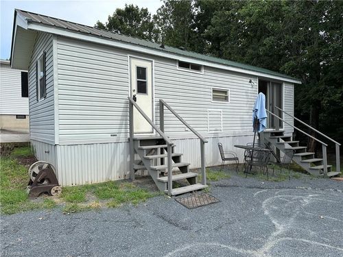 109 Hummingbird Cir, New London, NC, 28127 | Card Image