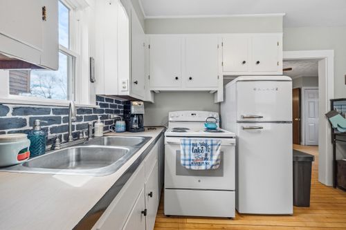 134 Cedar Pond Dr, Milan, NH, 03588-3303 | Card Image