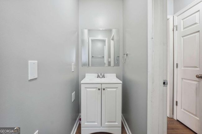 827 Mountain View Dr, House other with 4 bedrooms, 4 bathrooms and 4 parking in Stone Mountain GA | Image 12