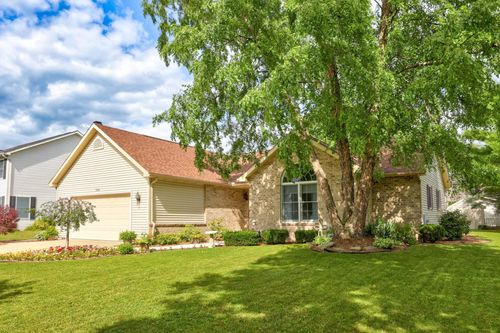 399 Keinath Dr, Frankenmuth, MI, 48734-9317 | Card Image
