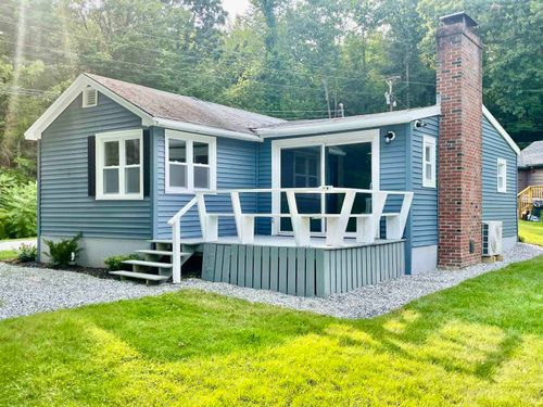 33 E Bluff Vlg, Meredith, NH, 03253-5621 | Card Image