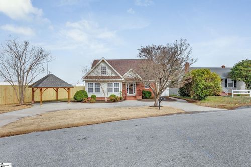 21 Fore Ave, Greenville, SC, 29607-3217 | Card Image