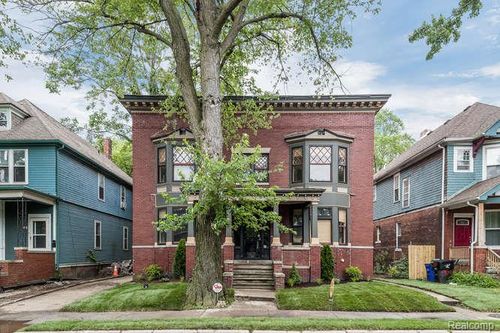 4-7918 E Lafayette St, Detroit, MI, 48214-4249 | Card Image