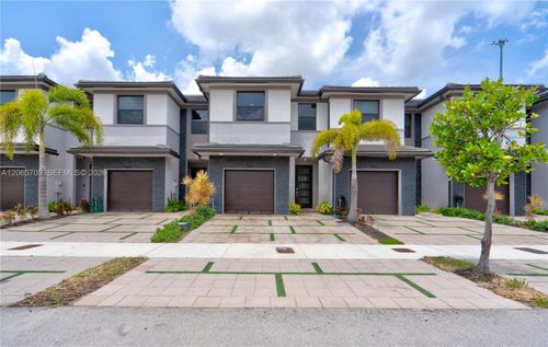 15826-15826 Nw 91st Ct, Miami Lakes, FL, 33018-6361 | Card Image