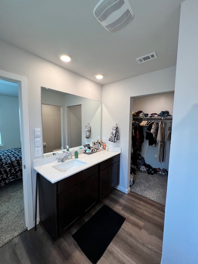 422 Pickel Dr, House other with 3 bedrooms, 2 bathrooms and 2 parking in Rockdale TX | Image 11