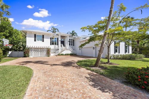 54 S Sewalls Point Rd, Sewalls Point, FL, 34996-6413 | Card Image