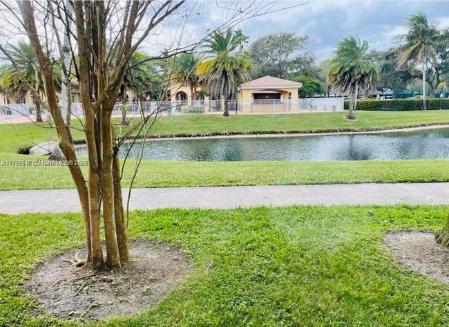 APT-130 - 2600 University Dr, Condo with 3 bedrooms, 2 bathrooms and null parking in Davie FL | Image 16