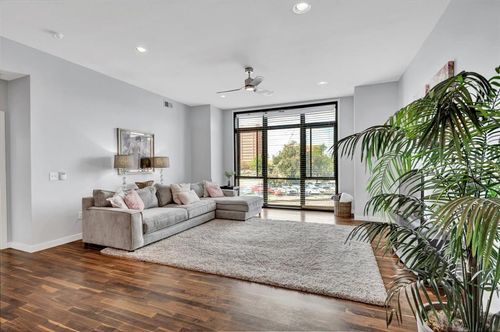 302-401 E Boyd St, Norman, OK, 73069-5920 | Card Image