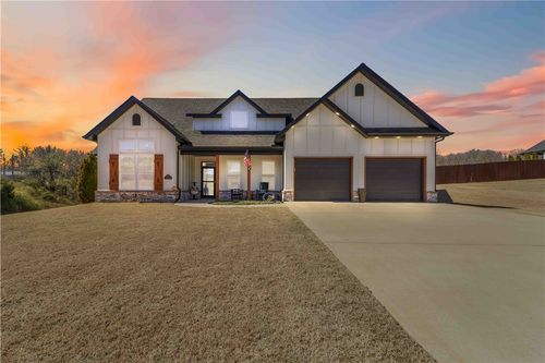 14969 Tikaani Dr, Siloam Springs, AR, 72761-8959 | Card Image