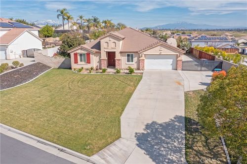 19128 Trail Ride Ct, Perris, CA, 92570 | Card Image