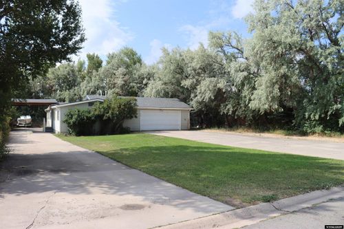 570 Evergreen Dr, Mountain View, WY, 82939-5138 | Card Image