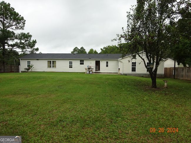 6136 Amelia Rd, House other with 4 bedrooms, 2 bathrooms and null parking in Claxton GA | Image 5