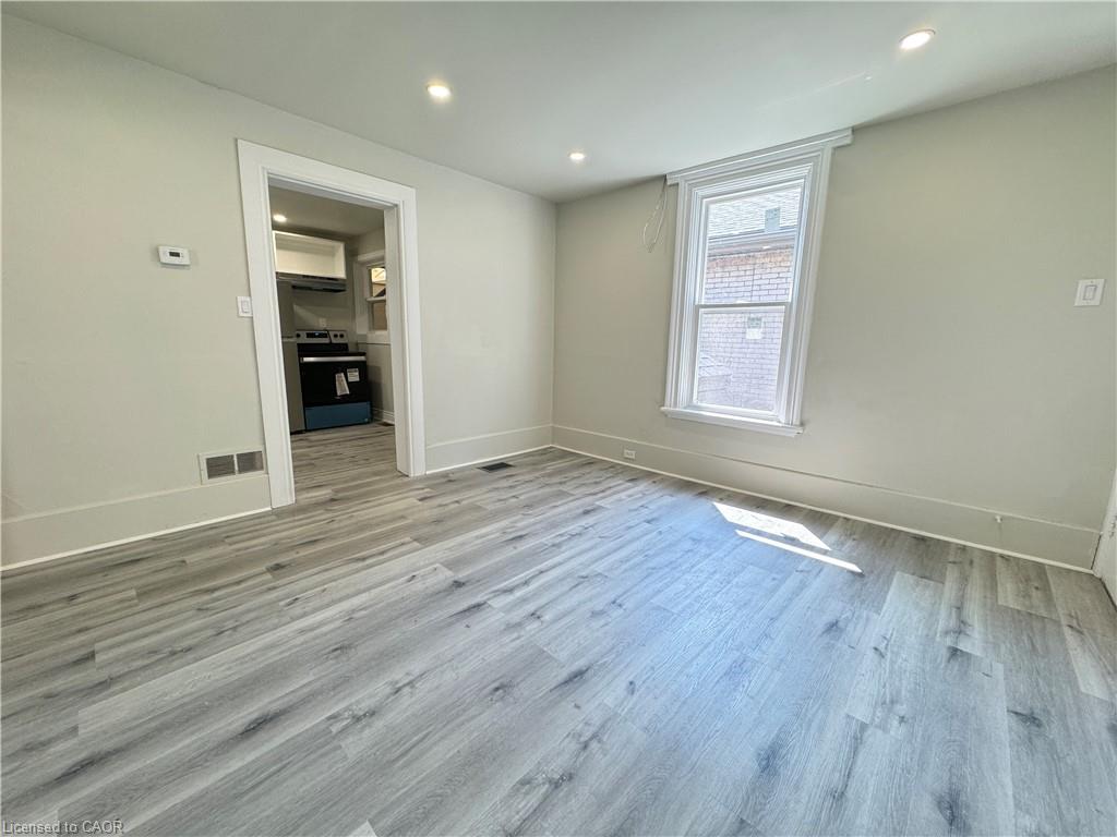 Residential Lease in Brantford 4